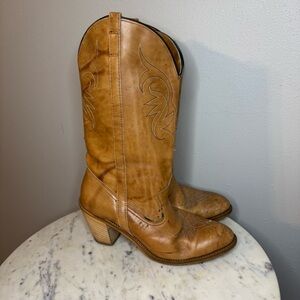 Dingo size 9 cowgirl cowboy Tan Western Leather Boots